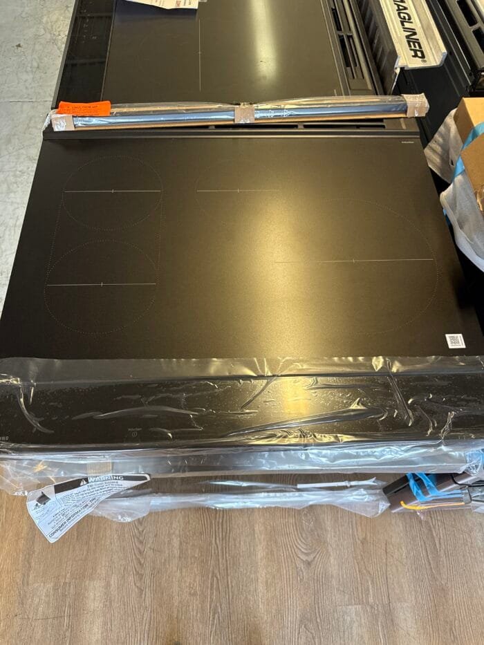 SAMSUNG NSI6DG9500SRAA Bespoke 30 in. 6.3 cu.ft. 4 Burner Element Smart Slide-In Induction Range w/ Air Sous Vide in Stainless Steel - Image 3