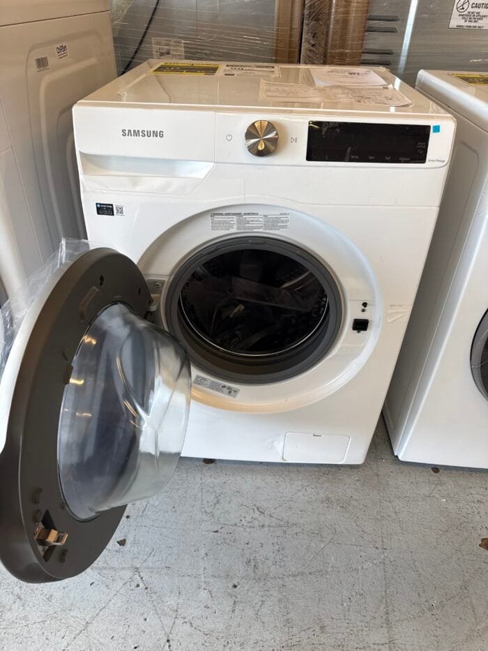 SAMSUNG WW25B6900AW/A2 2.5 cu. ft. Compact Front Load Washer in White with AI Smart Dial and Super Speed Wash - Image 3