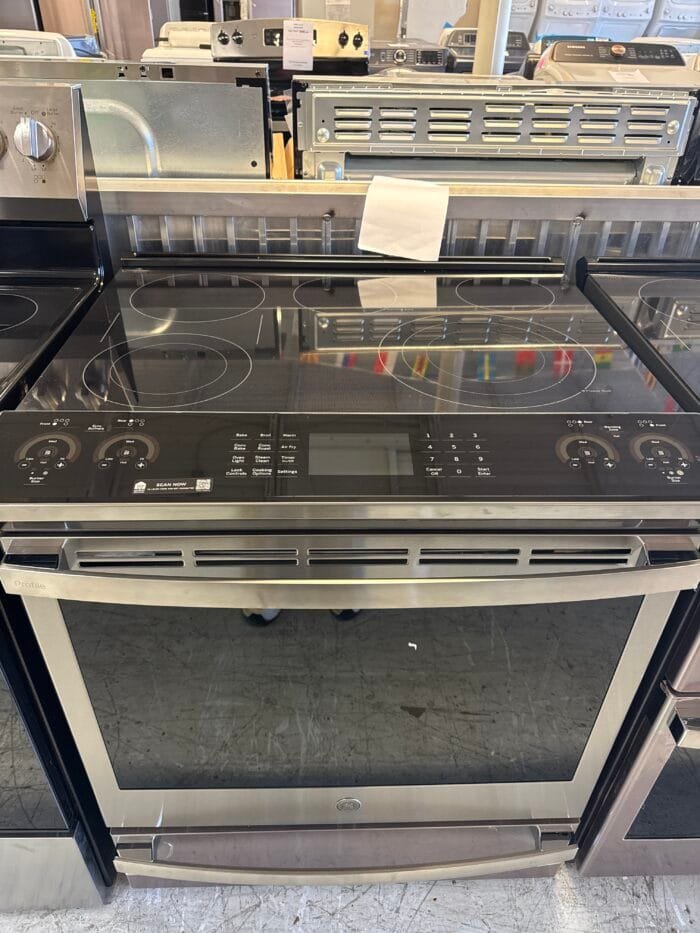 GE PSS93YPFS Profile 30 in. 5 Burner Element Smart Slide-In Electric Range in Fingerprint Resistant Stainless - Image 2