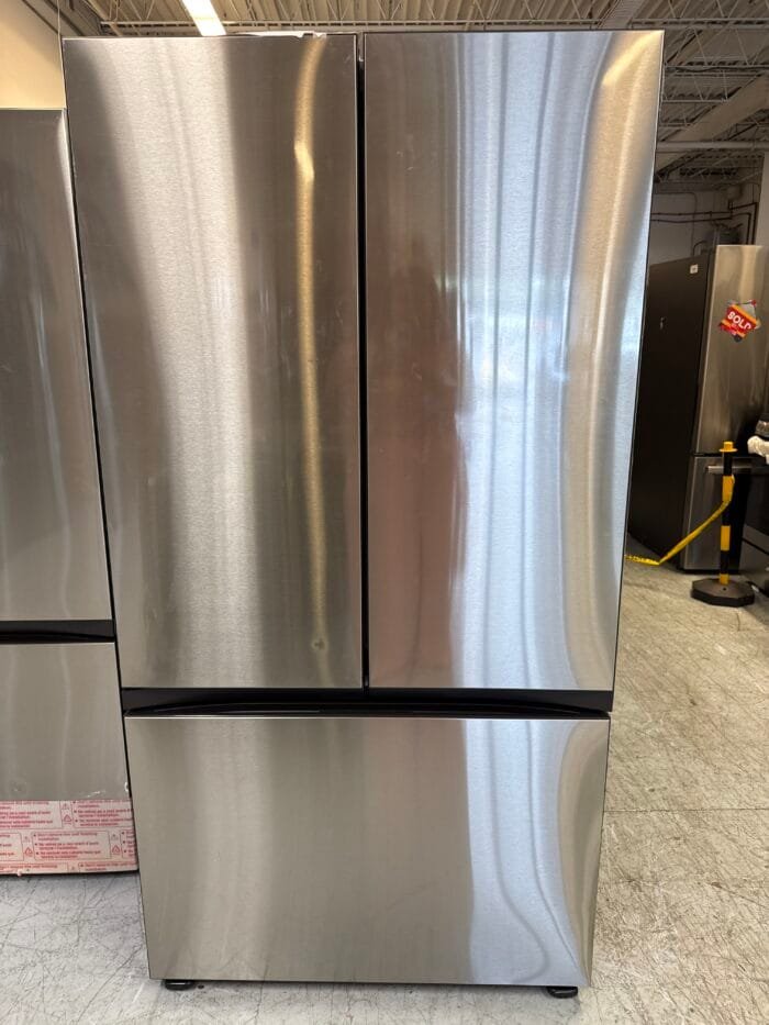SAMSUNG RF30BB6600QLAA Bespoke 30 cu. ft. 3-Door French Door Smart Refrigerator with Beverage Center in Stainless Steel, Standard Depth - Image 2