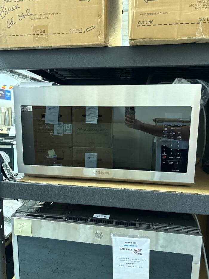 SAMSUNG MC17T8000CS/AA 1.7 cu ft. Smart Over-the-Range Microwave with Convection & Slim Fry in Stainless Steel - Image 2