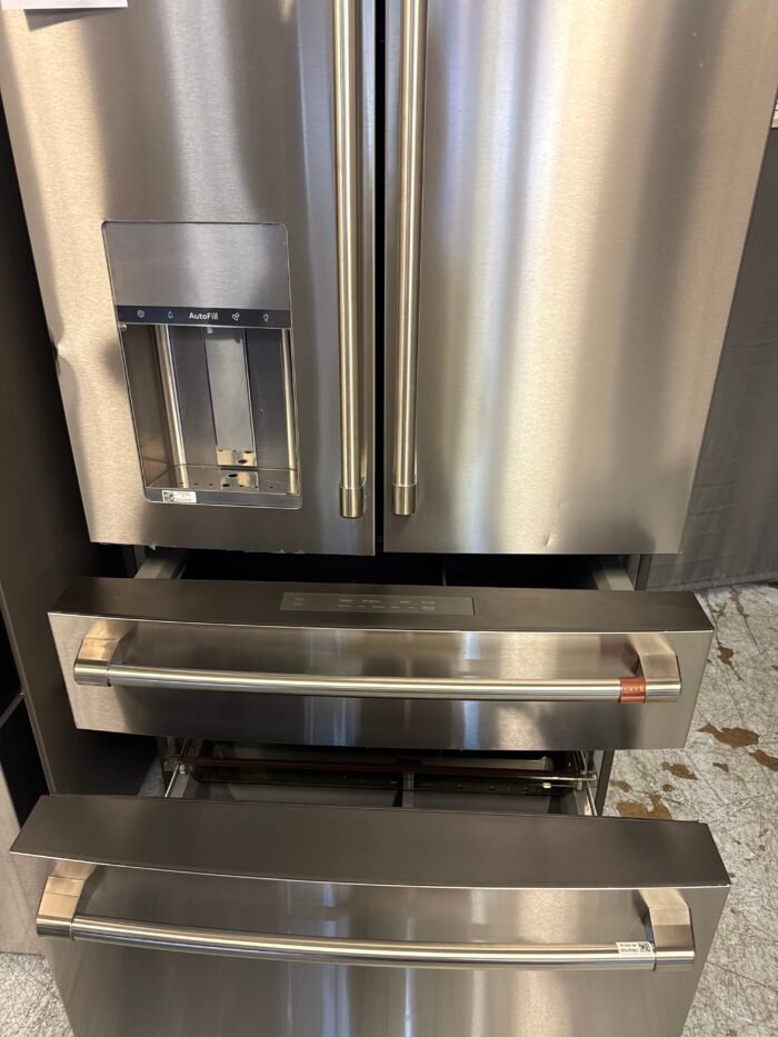 CAFE CXE22DP2PS1 22.3 cu. ft. Smart Four-Door French Door Refrigerator with Hands-Free Autofill in Stainless Steel - Image 4