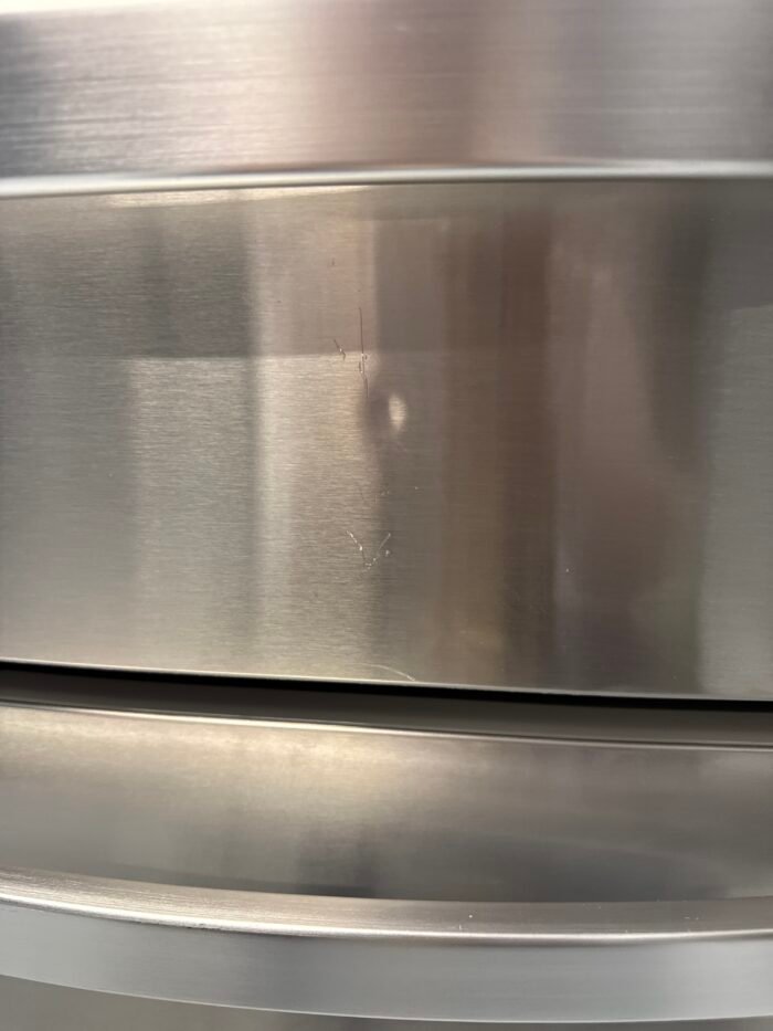 LG LRMXS3006S 30 cu. ft. 4-Door French Door Refrigerator Full Convert Drawer, Smart Cooling and Craft Ice, Print Proof Stainless Steel - Image 9