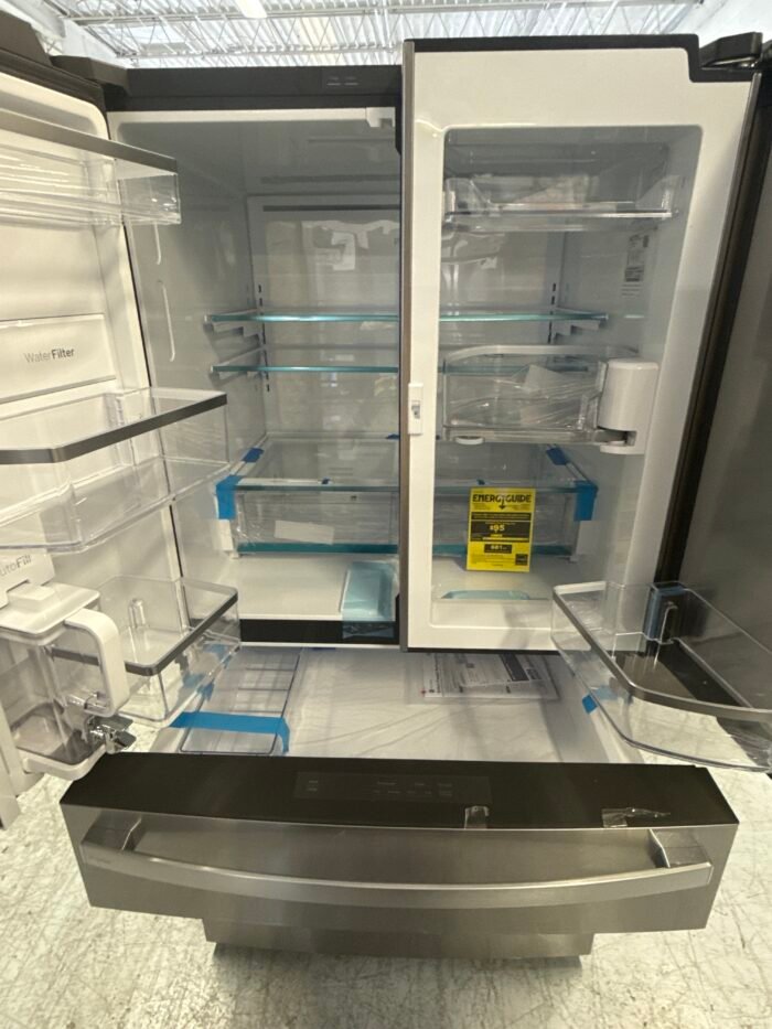 LG PGD29BYTFS Profile 29 cu. ft. Smart 4-Door French-Door Refrigerator Stainless Steel w/Door in Door, Dual-Dispense AutoFill Pitcher - Image 3