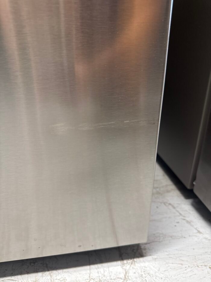 LG LRFXC2606S 26 cu. ft. Smart Counter-Depth MAX French Door Refrigerator with Dual Ice Makers in PrintProof Stainless Steel - Image 4