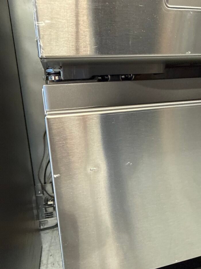 LG LF25G8330S 26 cu. ft. SMART Counter Depth MAX French Door Refrigerator with Full Convert Drawer in PrintProof Stainless - Image 7