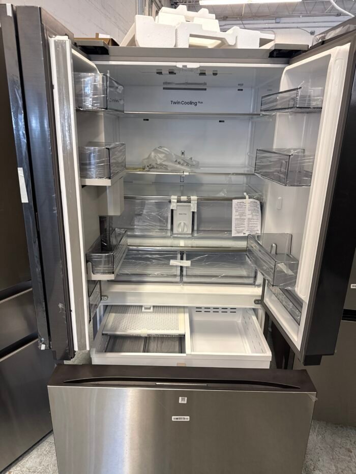 SAMSUNG RF30BB6600QLAA Bespoke 30 cu. ft. Standard Depth 3-Door French Door Smart Refrigerator in Stainless Steel with Beverage Center - Image 3