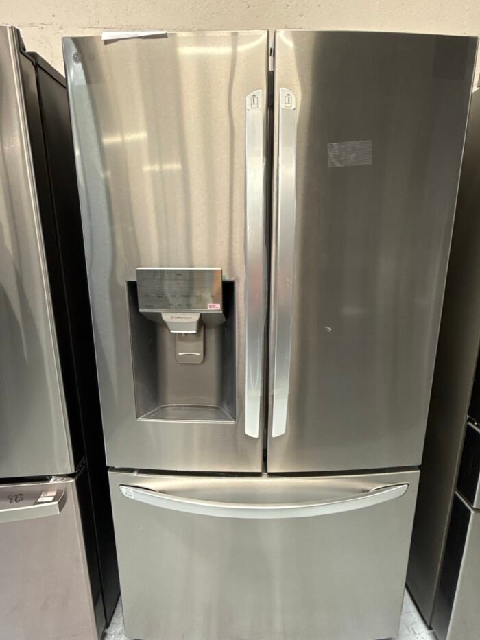 LG LHFS28XBS 28 cu. ft. 3 Door French Door Refrigerator with Ice and Water Dispenser and Craft Ice in PrintProof Stainless Steel - Image 2