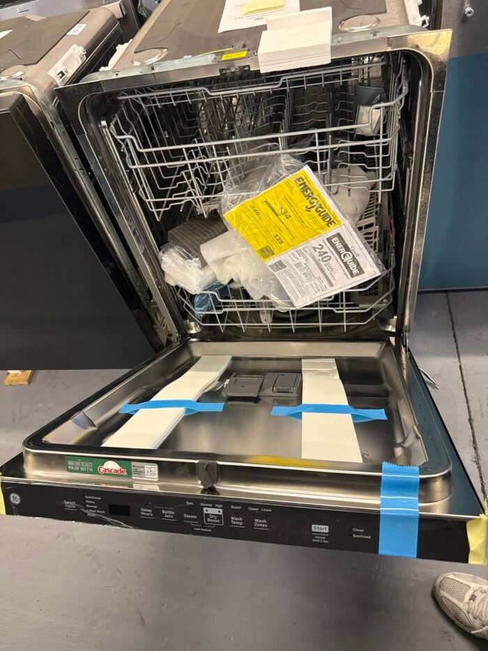 GE GDT670SGVBB 24 in. Black Top Control Built-In Tall Tub Dishwasher with 3rd Rack, Bottle Jets, 45 dBA - Image 3