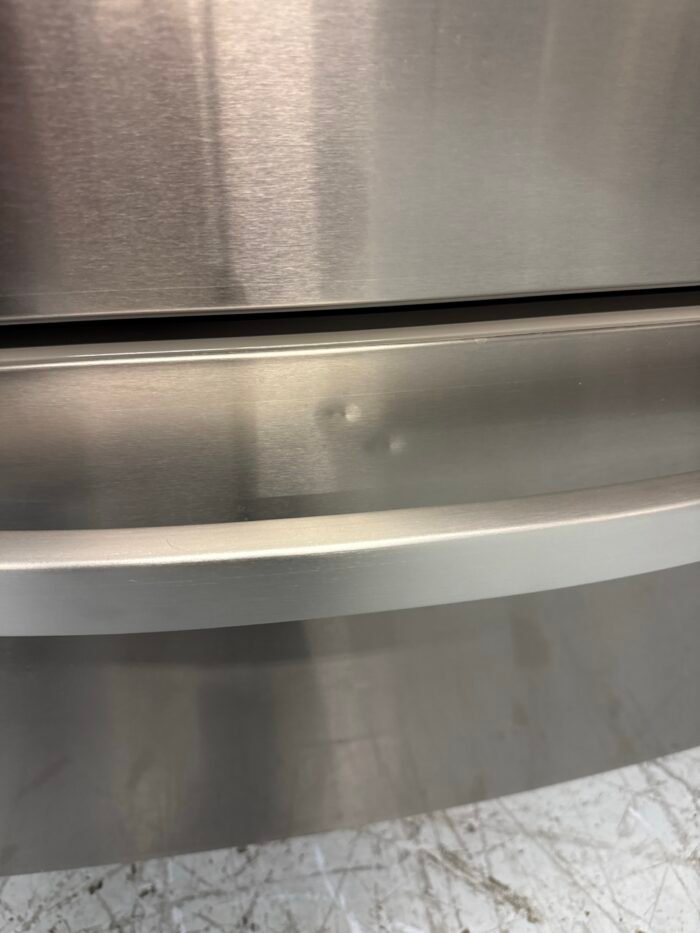 LG LMXS28626S 28 cu. ft. 4-Door French Door Smart Refrigerator with Ice and Water Dispenser in PrintProof Stainless Steel - Image 4