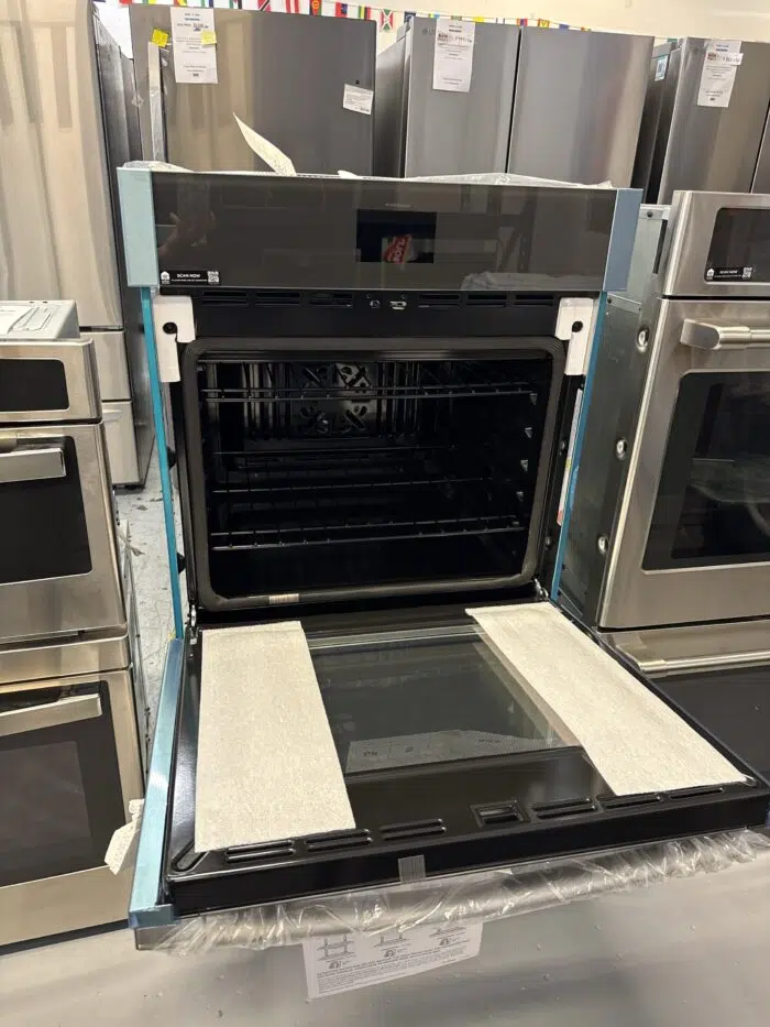 GE JKD5000SVSS 27 in. Double Smart Convection Wall Oven with No-Preheat Air Fry in Stainless Steel - Image 4