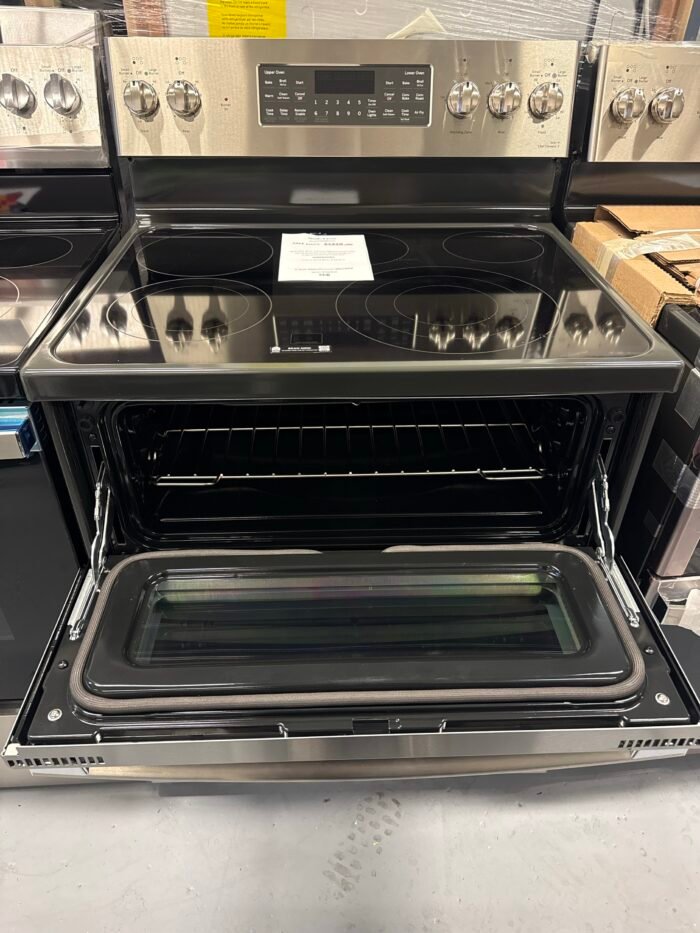GE PB965YPFS Profile 30 in. 5 Burner Element Smart Free-Standing Double Oven Electric Range in Fingerprint Resistant Stainless - Image 3