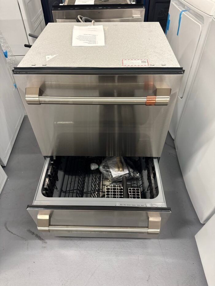 CAFE CDD420P2TS1 24 in. Stainless Steel Double Drawer Dishwasher - Image 4