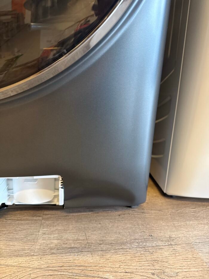 GE PFQ97HSPVDS Profile 4.8 cu. ft. Smart UltraFast Electric Washer & Dryer Combo in Carbon Graphite with Ventless Heat Pump Technology - Image 4