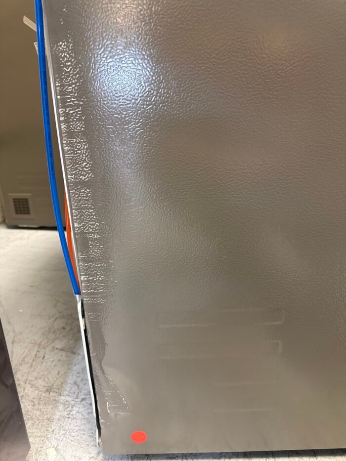 LG LHFS28XBS 28 cu. ft. 3 Door French Door Refrigerator with Ice and Water Dispenser and Craft Ice in PrintProof Stainless Steel - Image 5