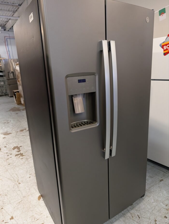 GE GSS25GMPES 25.3 CU.FT. side by side - Image 6
