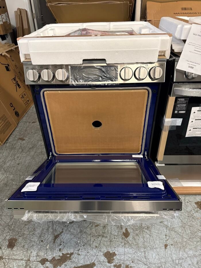 LG LSIL6336XE 30 in. 6.3 cu. ft. Smart 5-Element Induction Range in Stainless Steel with Probake Convection, Instaview, Air Fry - Image 4