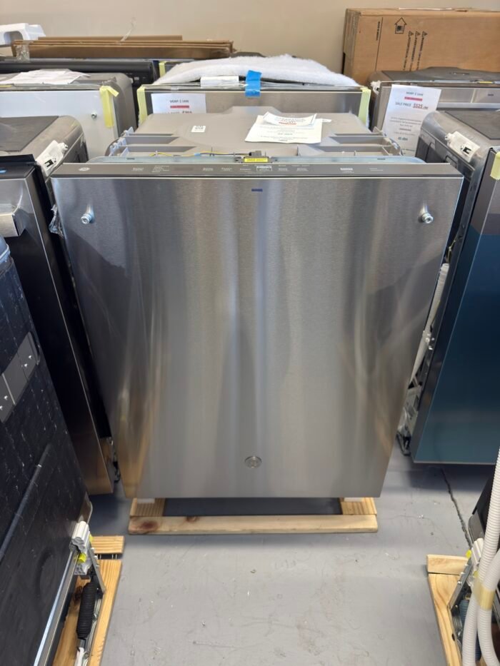 GE GDT630PYRFS 24 in. Built-In Tall Tub Top Control Fingerprint Resistant Stainless Steel Dishwasher w/3rd Rack, Bottle Jets - Image 2