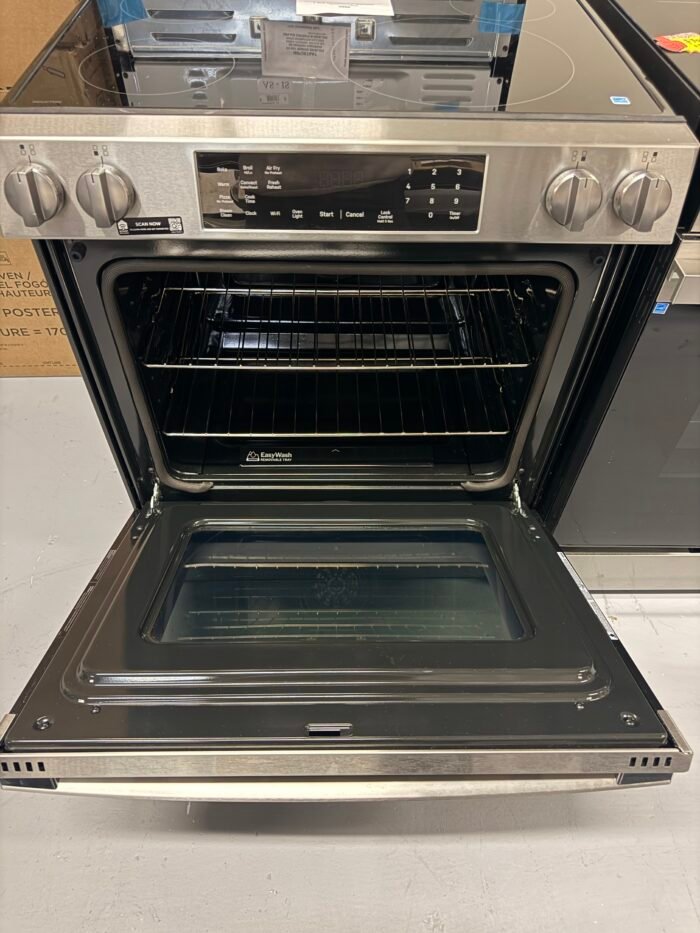 GE PHS700AYFS 30 in Smart Slide-In Induction and Convection Range with No Preheat Air Fry and EasyWash️ Oven tray - Image 3