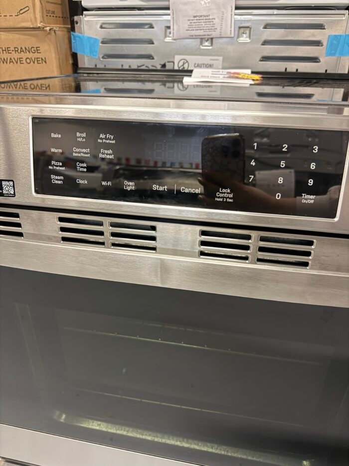 GE PHS700AYFS 30 in Smart Slide-In Induction and Convection Range with No Preheat Air Fry and EasyWash️ Oven tray - Image 4