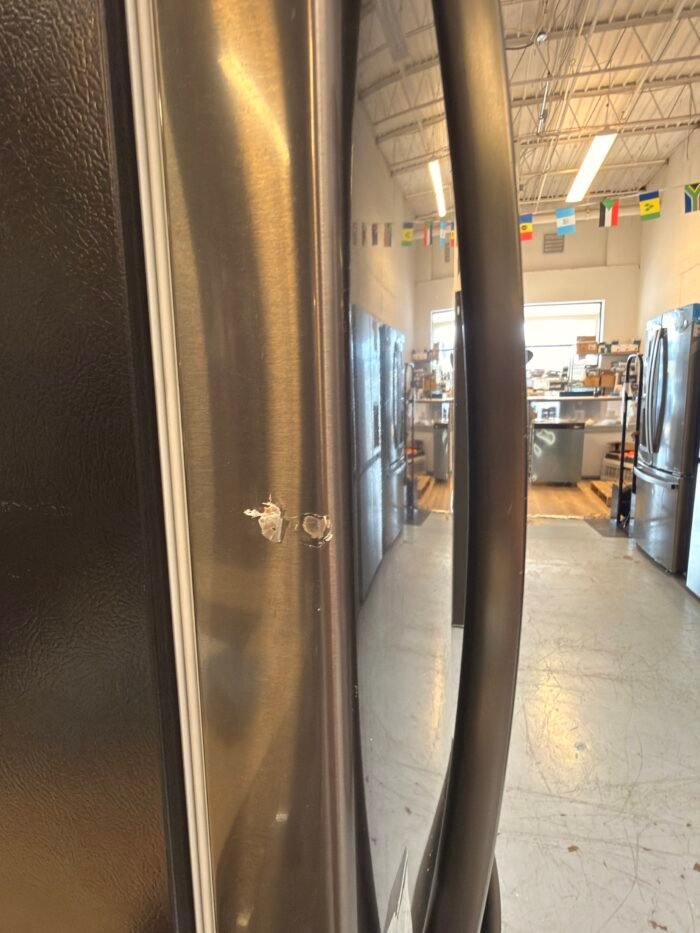 LG LRDCS2603D 33 in. W 26 cu. ft. Bottom Freezer Refrigerator w/ Multi-Air Flow and Smart Cooling in PrintProof Black Stainless Steel - Image 5