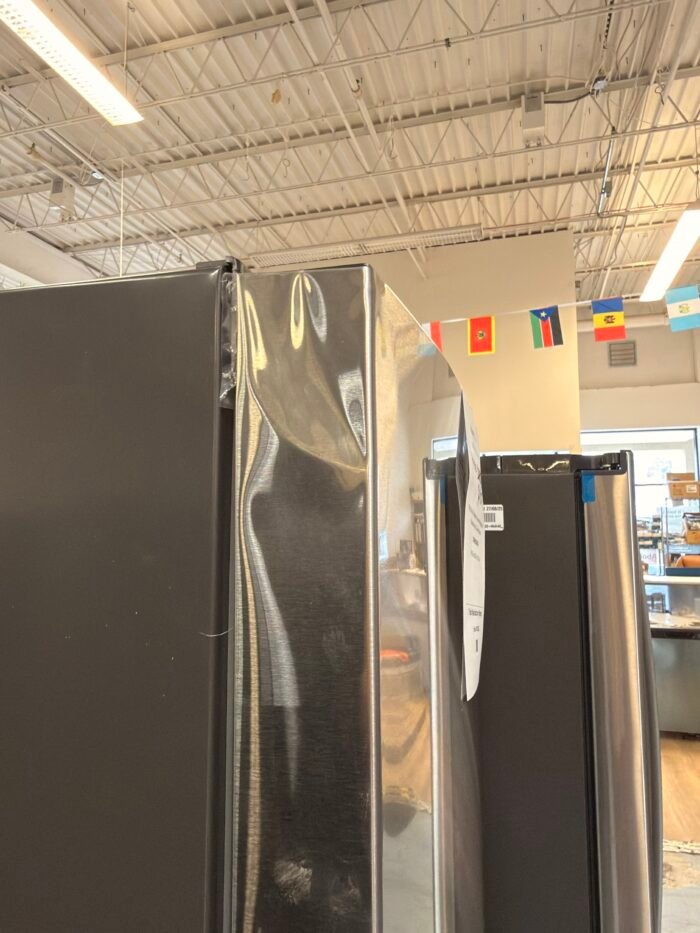 LG GLE12HSPSS 11.9 cu. ft. Bottom Freezer Refrigerator in Stainless Steel, Counter Depth - Image 7