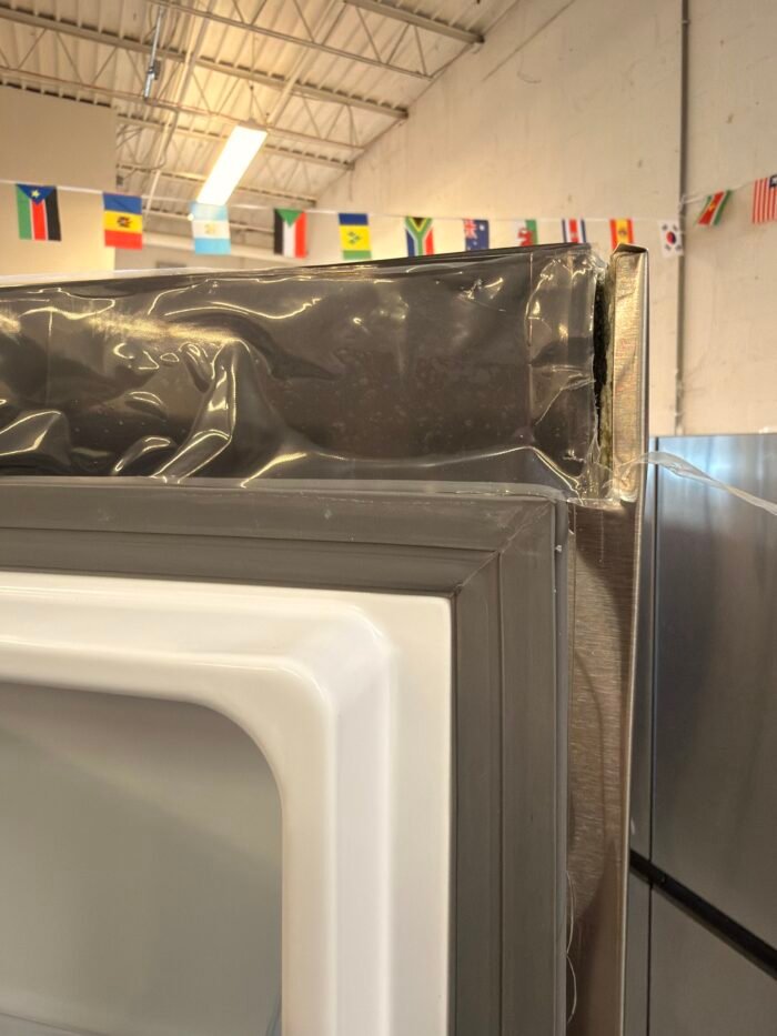 LG GLE12HSPSS 11.9 cu. ft. Bottom Freezer Refrigerator in Stainless Steel, Counter Depth - Image 6