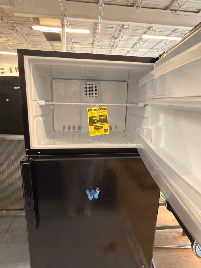 GE GTE22JTNRBB GE 21.9-cu ft Top-Freezer Refrigerator ( Black ) ENERGY STAR Certified - Image 3