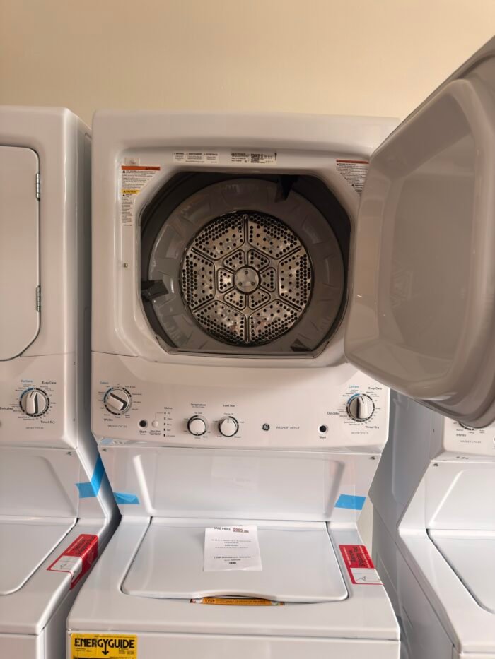 GE GUD27ESSMWW 3.8 cu. ft. Washer 5.9 cu. ft. Electric Dryer Combo in White - Image 3