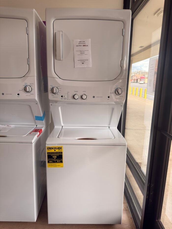 GE GUD27ESSMWW 3.8 cu. ft. Washer 5.9 cu. ft. Electric Dryer Combo in White - Image 2