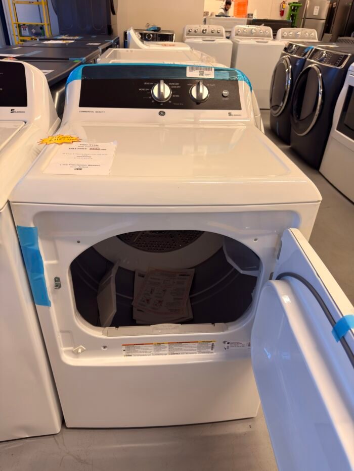 GE GTW525ACW0WB & GTX52EASPWB GE® 4.3 cu. ft. Capacity Washer with Stainless Steel Basket, GE 6.2 cu. ft. Capacity Electric Dryer - Image 4