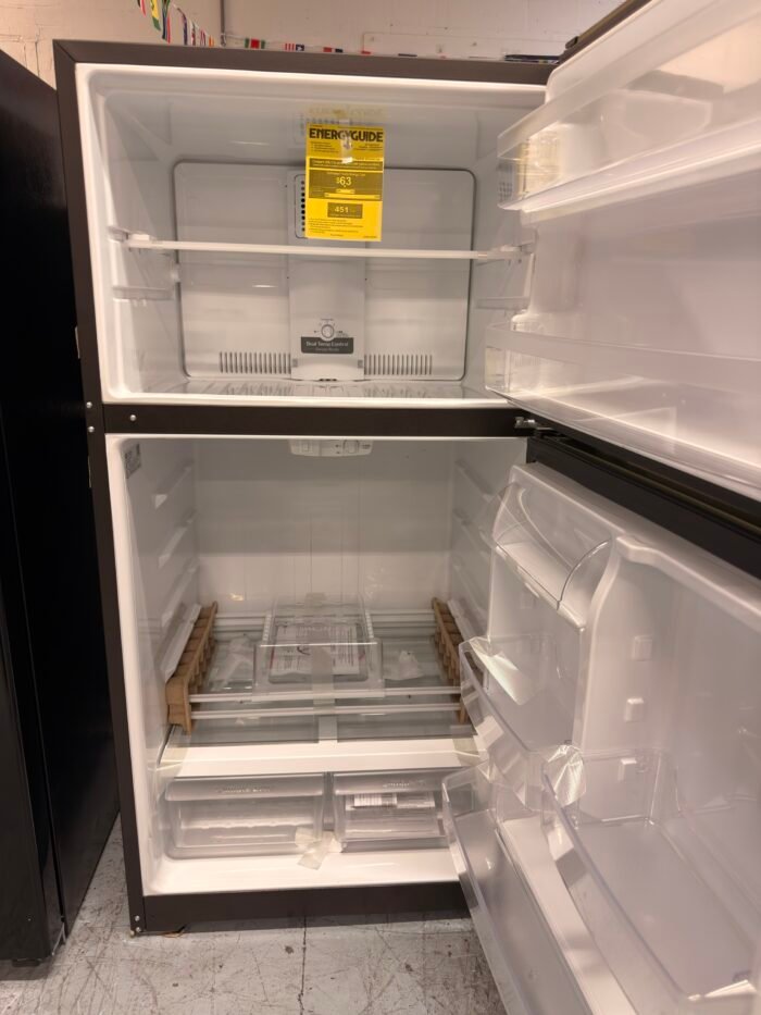 GE GTS22KYNRFS 21.9 cu. ft. Top Freezer Refrigerator in Fingerprint Resistant Stainless Steel, Garage Ready - Image 3