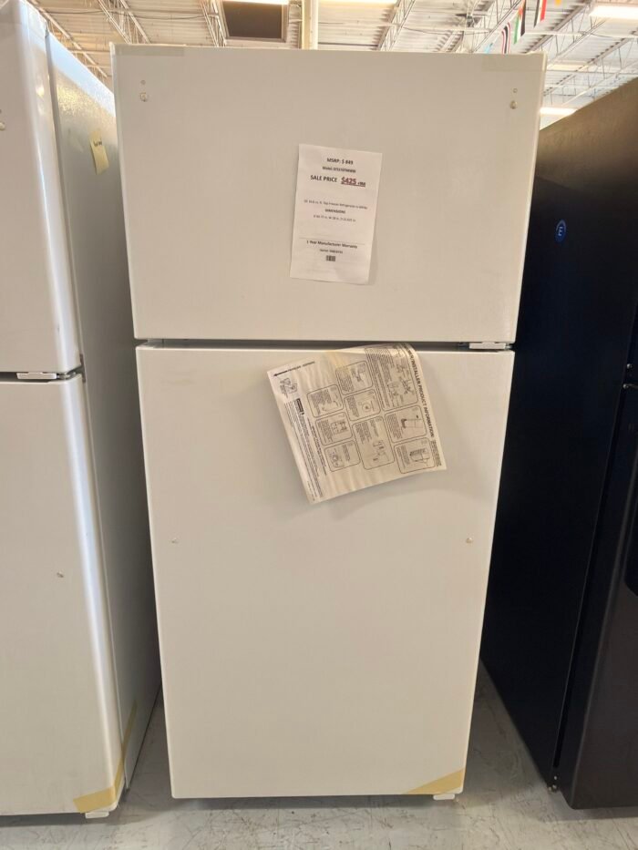 GE GTS17DTNRWW 16.6 cu. ft. Top Freezer Refrigerator in White - Image 2