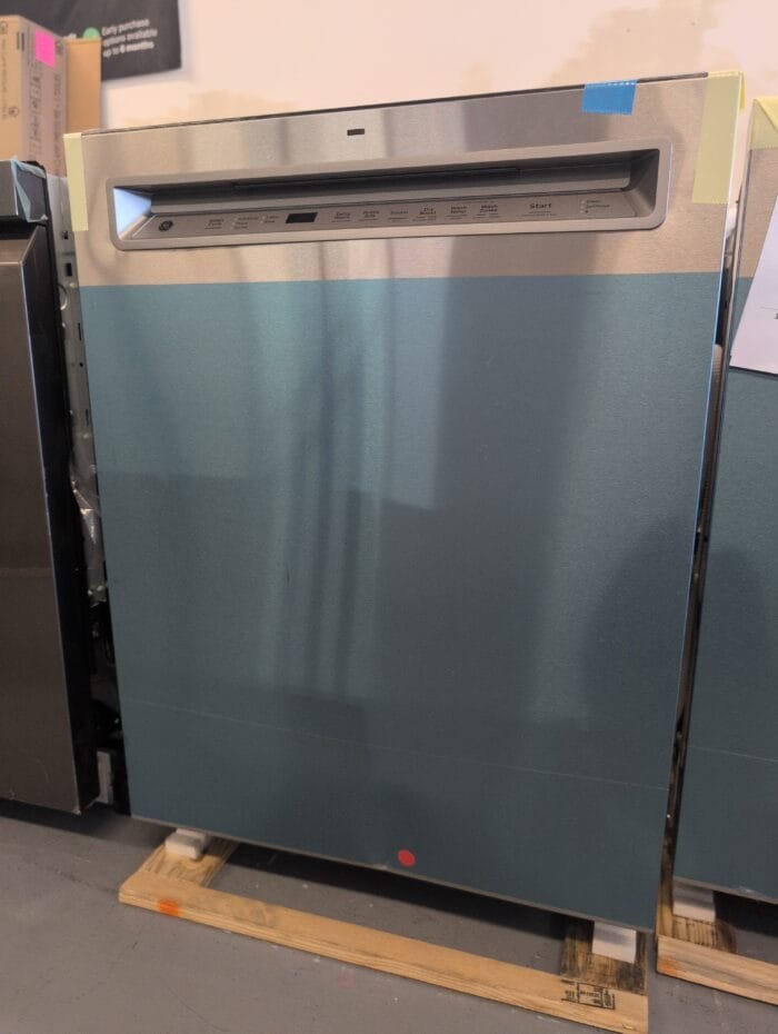 GE GDF670SYVFS Front Control with Stainless Steel Interior Dishwasher with Sanitize Cycle - Image 2
