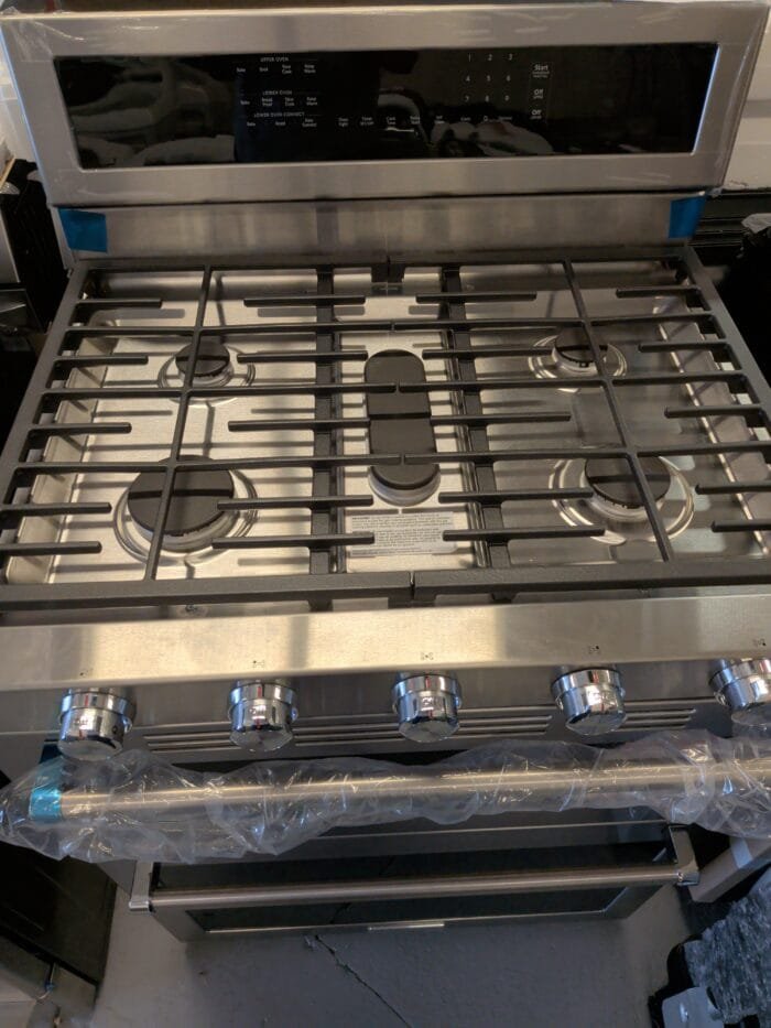 KitchenAid KFGD500ESS Gas Double Oven Convection Range - Image 4