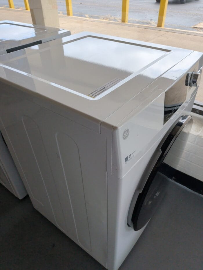 GE GFD14ESSNWW 24" 4.3 Cu.Ft. Front Load Vented Electric Dryer - Image 4