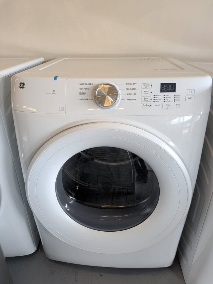 GE GFD35ESSYWW 7.8 cu. ft. Capacity Smart Front Load Electric Dryer - Image 2