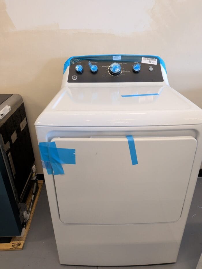 GE GTD48GASWWB 7.2 cu. ft. Capacity Gas Dryer with Up To 120 ft. Venting and Extended Tumble - Image 2