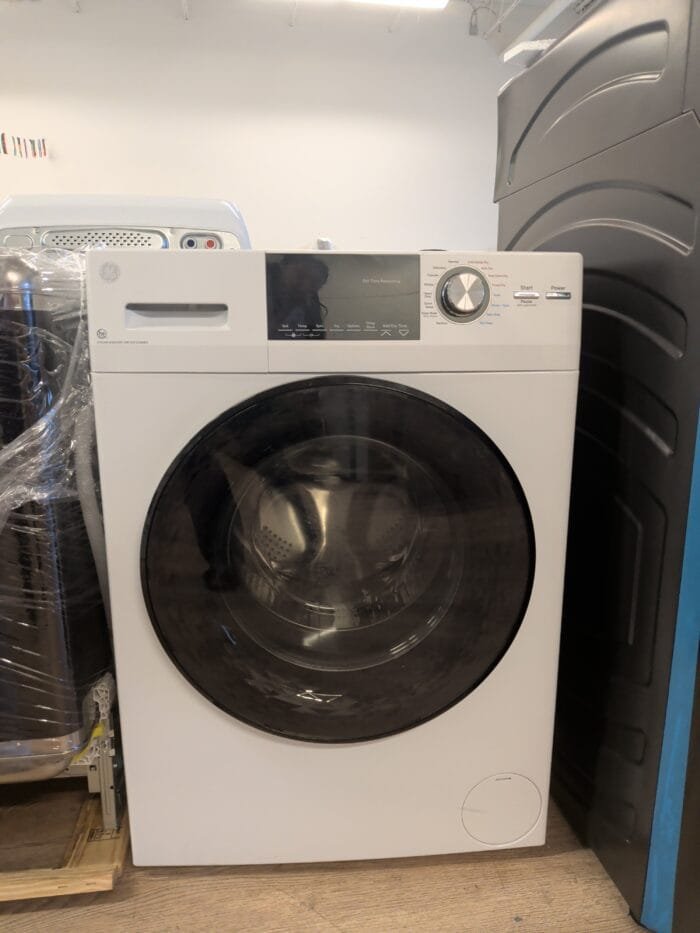 GE 24" 2.4 cu. ft.Capacity Front Load Washer/Condenser Dryer Combo - Image 2