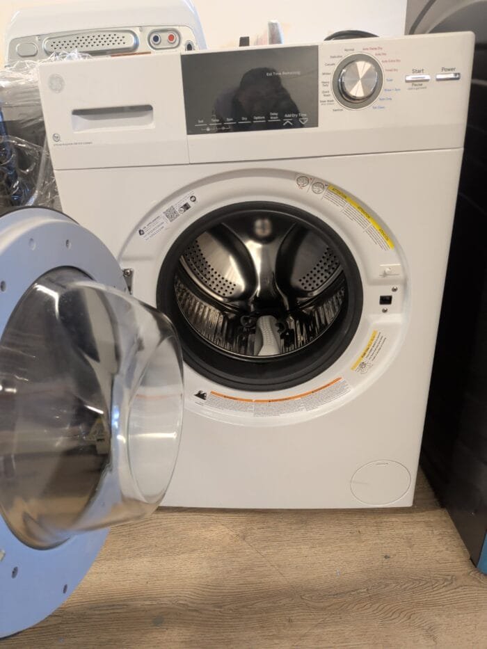 GE 24" 2.4 cu. ft.Capacity Front Load Washer/Condenser Dryer Combo - Image 3