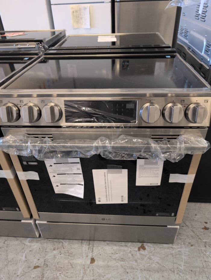 LG LSIL6336XE 6.3 cu. ft. Smart Induction Slide-In Range with InstaView®, ProBake - Image 2