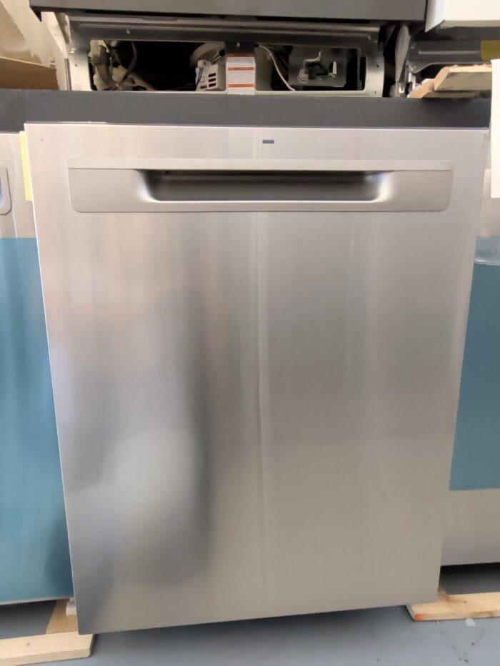 GE GDP670SYVFS Top Control with Stainless Steel Interior Dishwasher with Sanitize Cycle - Image 2