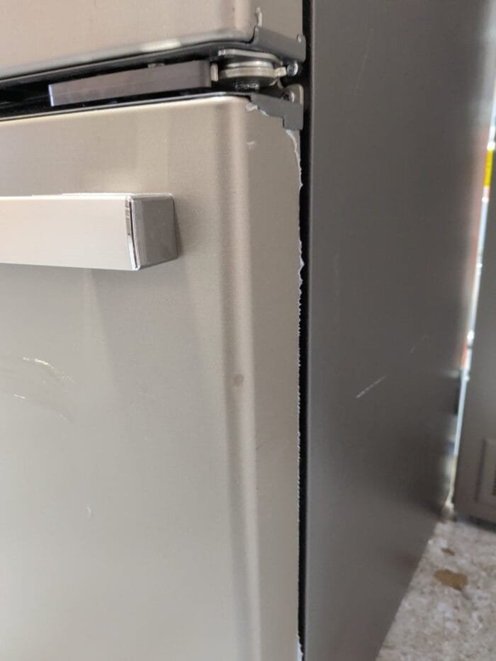 GE  GEY22GMNKES 22.1 cu. ft. French Door Refrigerator in Slate - Image 8