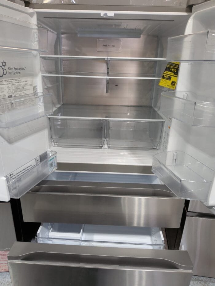 LG LF29H8330S 29 cu. ft. Smart Standard-Depth MAX 4-Door French Door Refrigerator with Full-Convert Drawer - Image 3