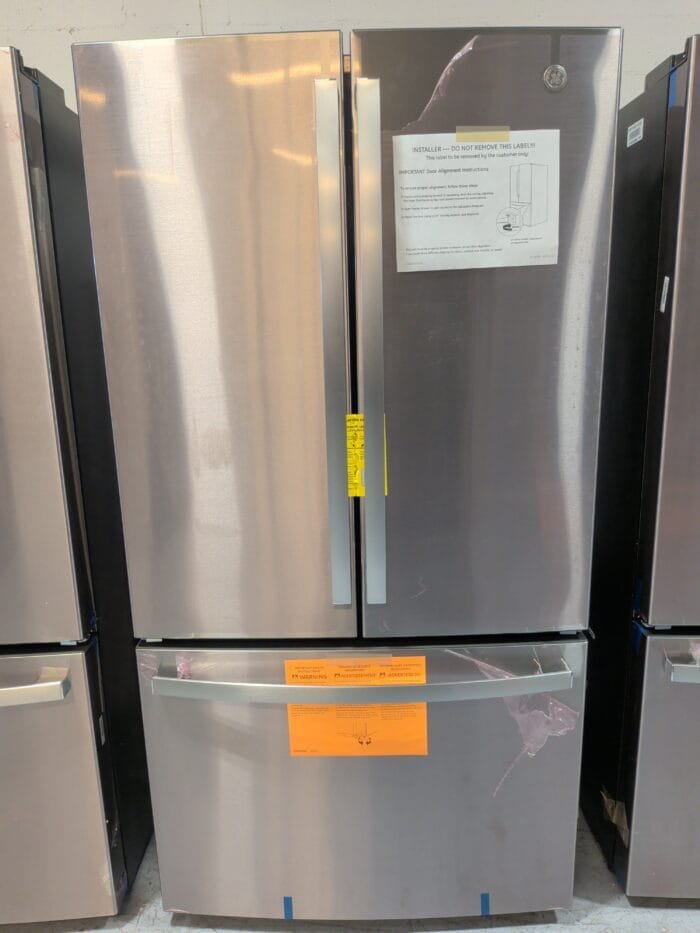 GE GNE27JYMFS  27.0 Cu. Ft. Fingerprint Resistant French-Door Refrigerator - Image 2