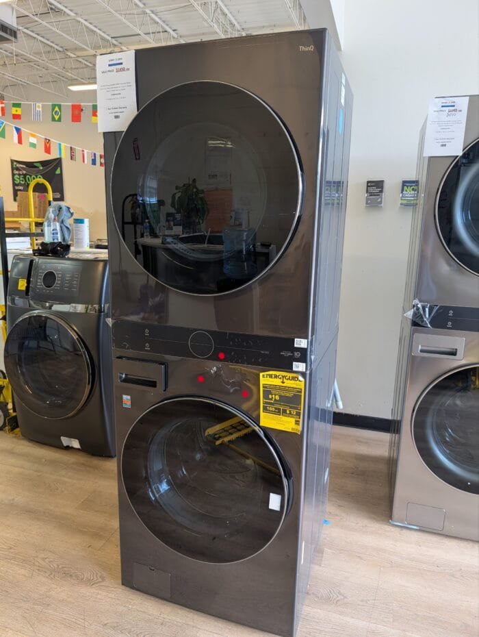 LG WKEX200HBA WashTower 4.5 cu. ft. Washer and 7.4 cu. ft. Electric Dryer - Black Steel - Image 2