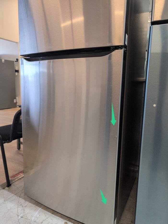 LG LTCS20020S 20 cu. ft. 30 Inch Wide Top Freezer Refrigerator - Stainless Steel - Image 3