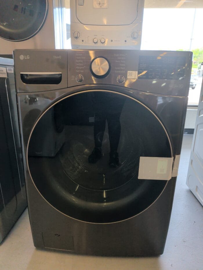 LG WM4000HBA 4.5 cu. ft. Ultra Large Capacity Front Load Washer - Black Steel - Image 2