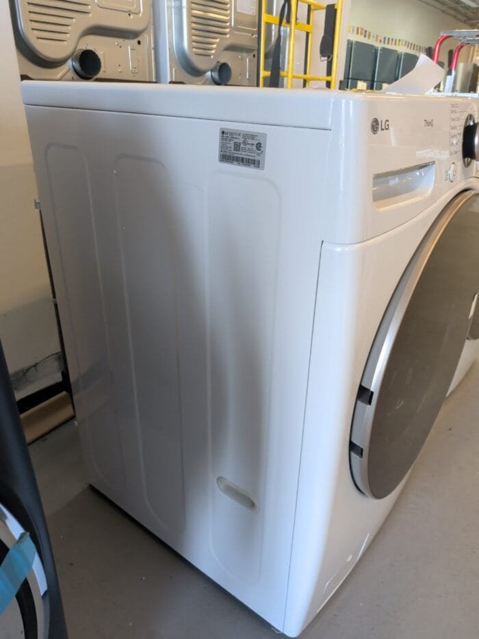 LG WM4000HWA 4.5 cu. ft. Ultra Large Capacity Front Load Washer - White - Image 5