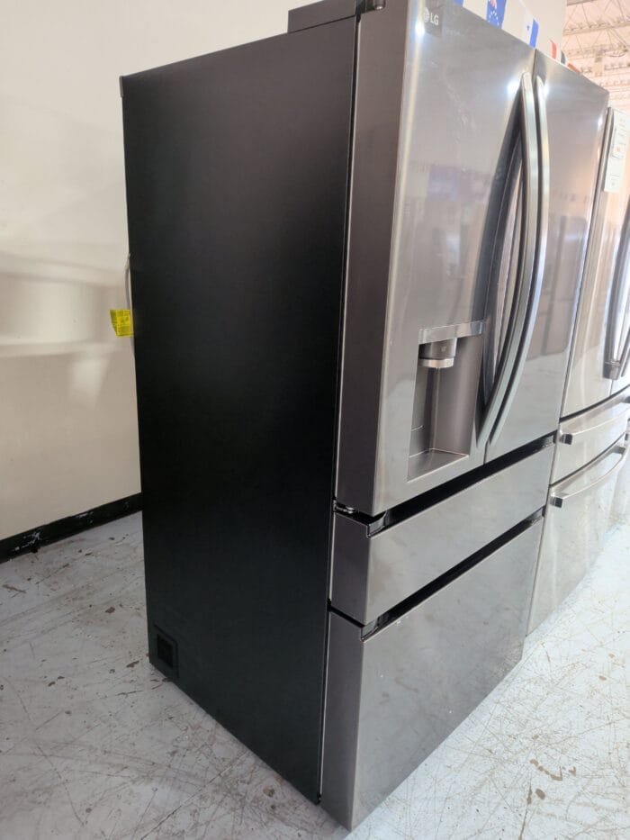 LG LF29H8330D 29 cu. ft. SMART Standard Depth MAX French Door Refrigerator with Full Convert Drawer in Black Stainless Steel - Image 4